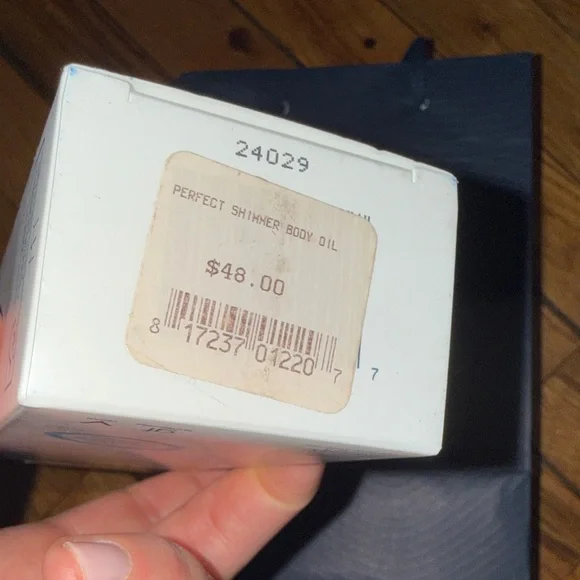 m-61 Perfect Shimmer Body Oil - Glow Finish (Gold) Full Size - New In Box - Picture 6 of 6